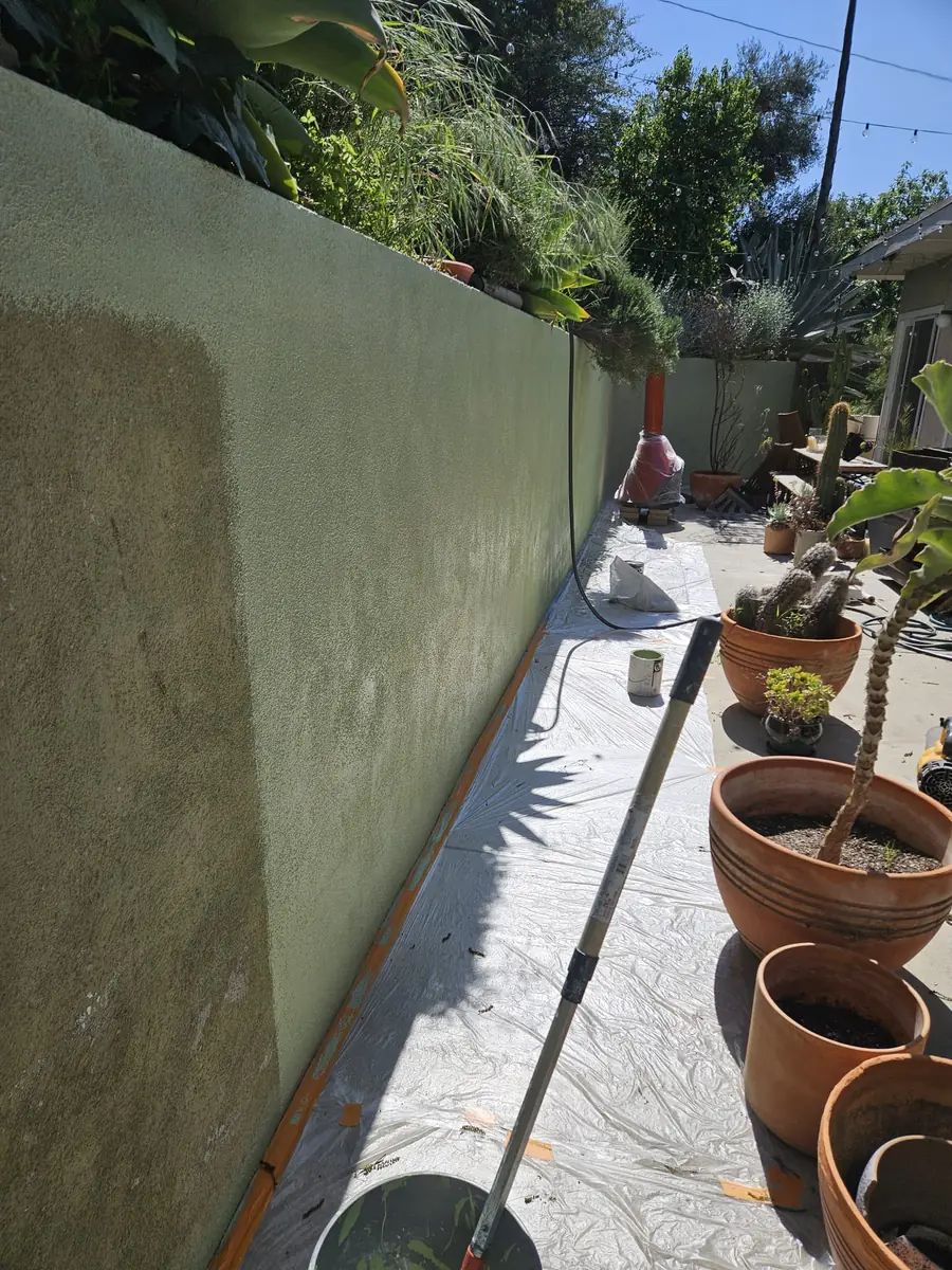 Stucco Repair & Paint